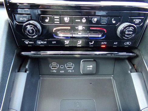 Used 2024 Jeep Grand Cherokee Limited 4xe image 18