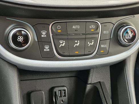 Used 2019 Chevrolet Volt LT image 20