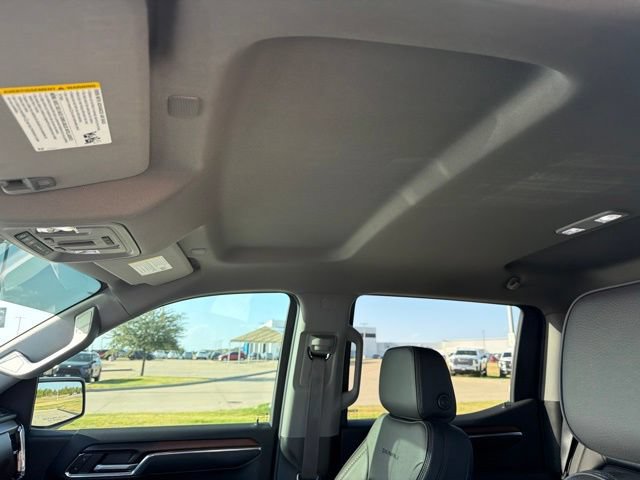 Used 2025 GMC Sierra 1500 Denali AWD/4WD image 13