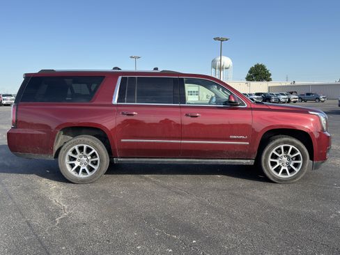 Used 2019 GMC Yukon XL Denali w/ Open Road Package AWD/4WD image 2