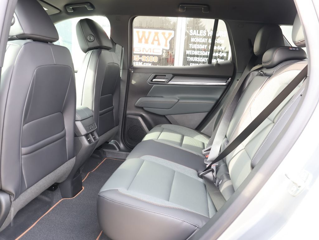 New 2027 GMC Terrain AT4 w/ Convenience Package III AWD/4WD image 25