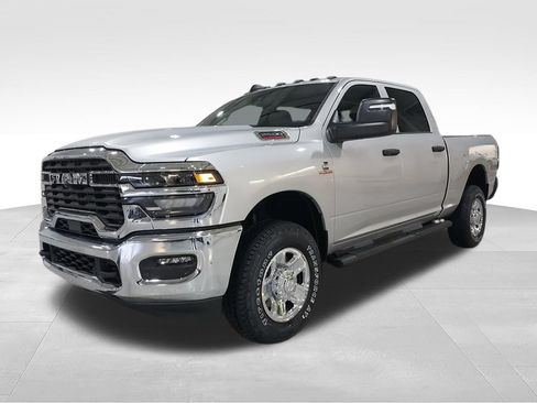 New 2026 RAM 2500 Tradesman AWD/4WD image 4