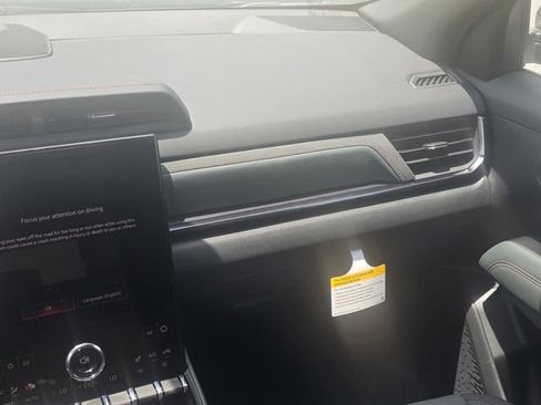 New 2026 GMC Terrain AT4 w/ Technology Package II AWD/4WD image 16