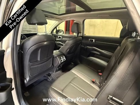 Certified 2022 Kia Sorento S w/ Panoramic Sunroof Package FWD image 6