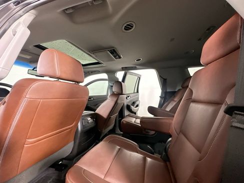 Used 2019 Chevrolet Tahoe Premier w/ Premier Plus Edition AWD/4WD image 13
