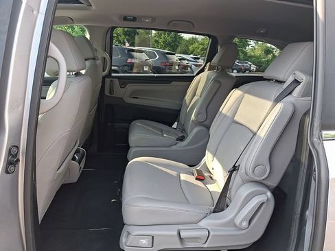 Certified 2024 Honda Odyssey EX-L image 11