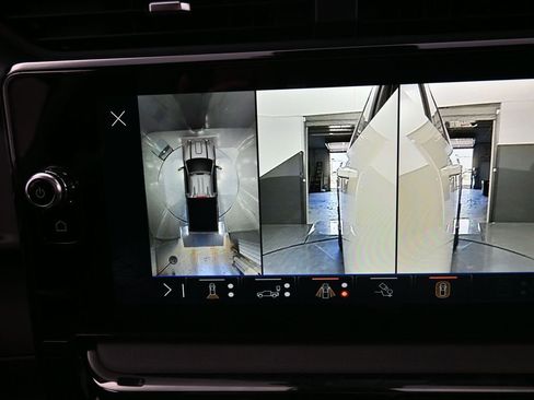 New 2026 GMC Sierra 2500 AT4 w/ AT4 Premium Plus Package image 22