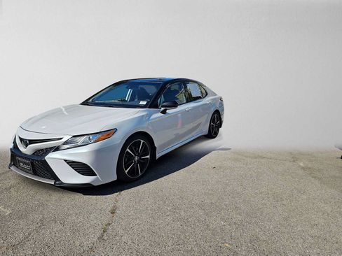 Used 2020 Toyota Camry XSE w/ Navigation Package FWD image 7