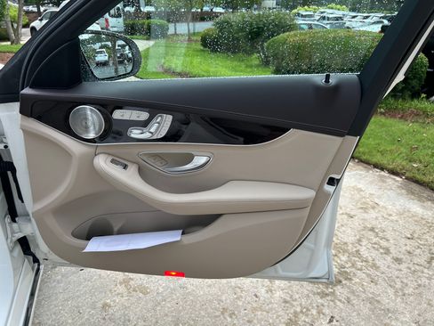 Used 2015 Mercedes-Benz C 300 4MATIC Sedan image 43