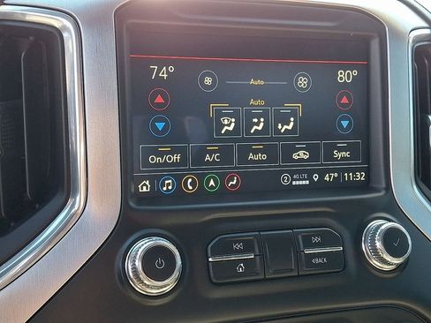 Used 2021 GMC Sierra 2500 SLT w/ SLT Premium Package image 17