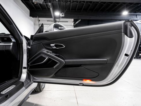 Used 2013 Porsche 911 Carrera 4S image 24