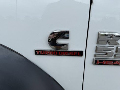 Used 2018 RAM 5500 Tradesman w/ Power & Remote Entry Group image 16