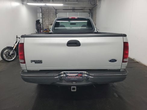 Used 2004 Ford F150 XL image 4