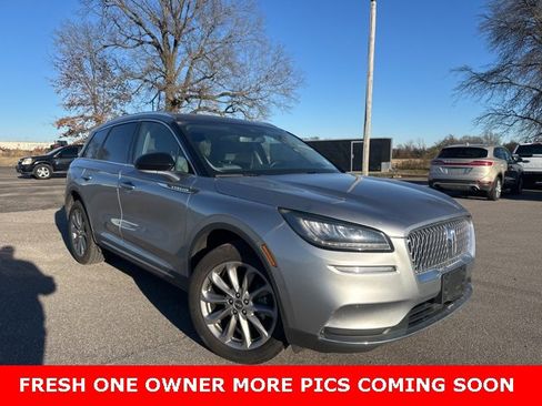 Used 2022 Lincoln Corsair AWD w/ Premium Package image 3