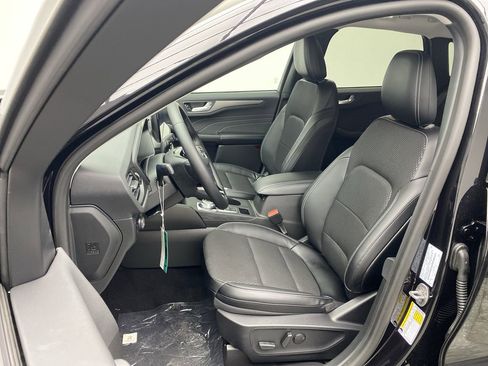 New 2024 Ford Escape PHEV image 8