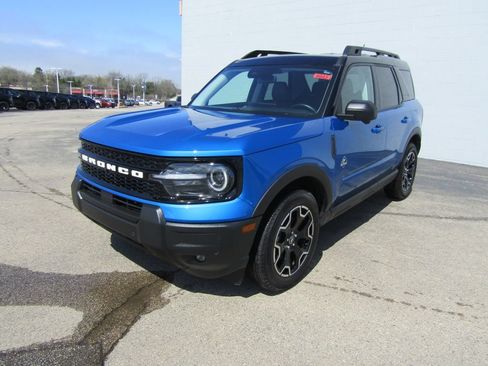 Used 2025 Ford Bronco Sport Outer Banks w/ Outer Banks Tech Package+ AWD/4WD image 36