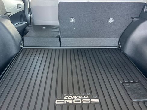 Certified 2025 Toyota Corolla Cross LE image 12