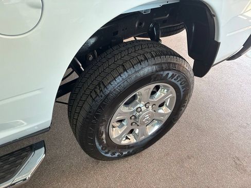 Certified 2025 RAM 2500 Big Horn AWD/4WD image 10