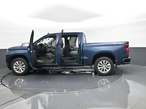 Used 2019 Chevrolet Silverado 1500 Custom w/ Custom Value Package AWD/4WD image 28