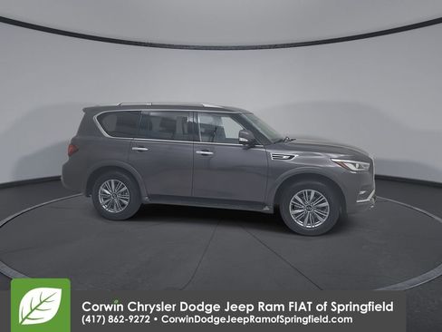 Used 2024 INFINITI QX80 Luxe image 3