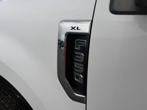 Used 2017 Ford F350 XL w/ XL Value Package RWD image 9