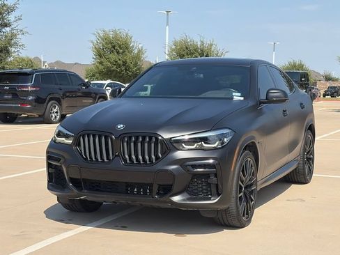 Used 2022 BMW X6 xDrive40i w/ M Sport Package AWD/4WD image 3