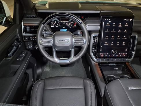 New 2026 GMC Yukon XL Denali w/ Advanced Technology Package AWD/4WD image 11