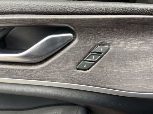 Used 2021 Jeep Grand Cherokee L Limited image 22