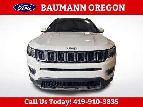 Used 2018 Jeep Compass Limited AWD/4WD image 8