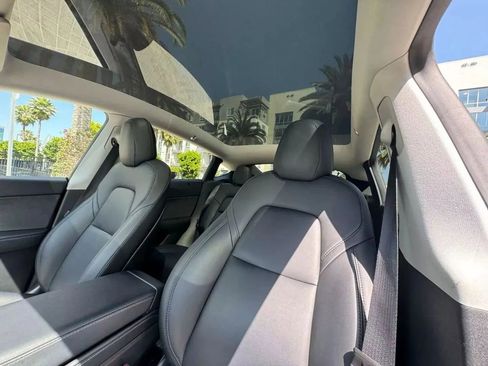 Used 2023 Tesla Model Y Long Range AWD/4WD image 10