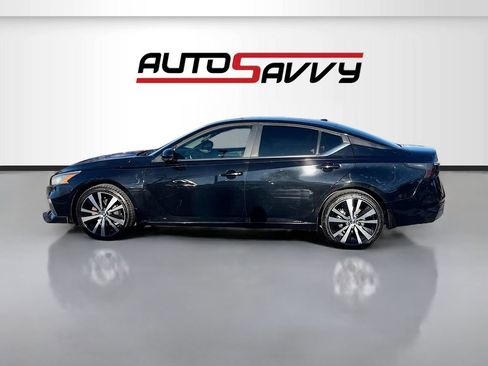 Used 2019 Nissan Altima 2.5 SR w/ SR Premium Package image 4