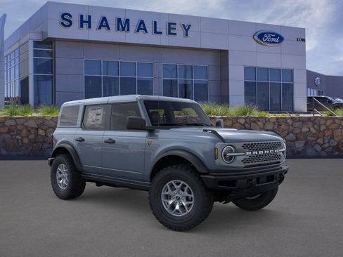 New 2025 Ford Bronco Badlands image 7