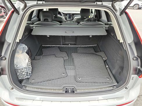 Used 2025 Volvo XC60 T8 Plus w/ Protection Package Premier image 27