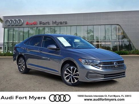 Used 2023 Volkswagen Jetta S image 1