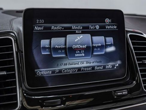 Used 2018 Mercedes-Benz GLS 450 4MATIC w/ Premium Package image 29