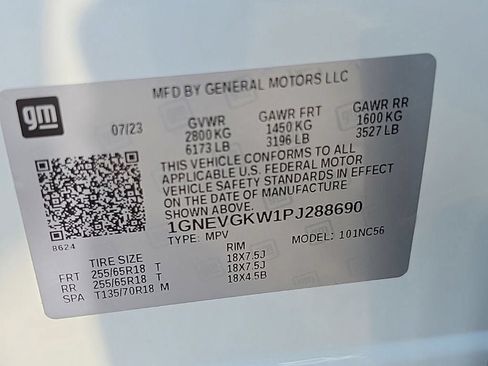 Used 2023 Chevrolet Traverse LT AWD/4WD image 36