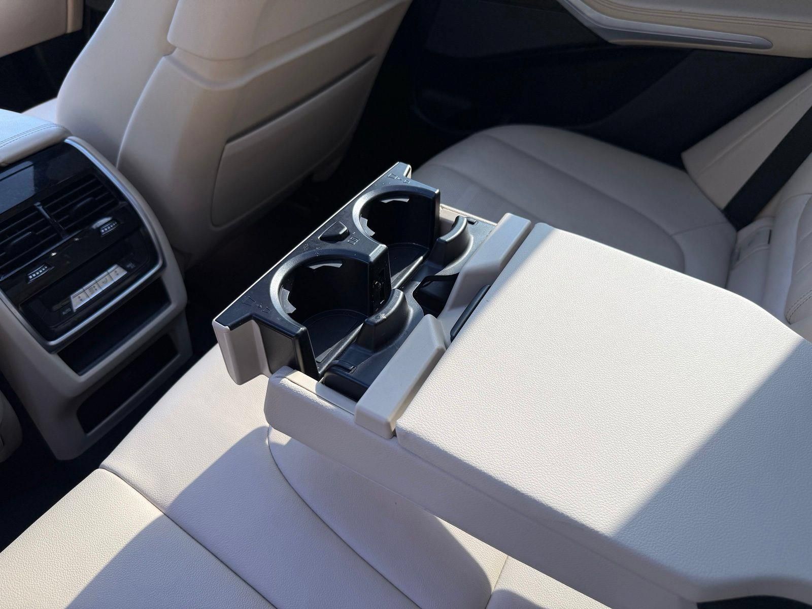 Used 2021 BMW X5 sDrive40i w/ M Sport Package RWD image 39