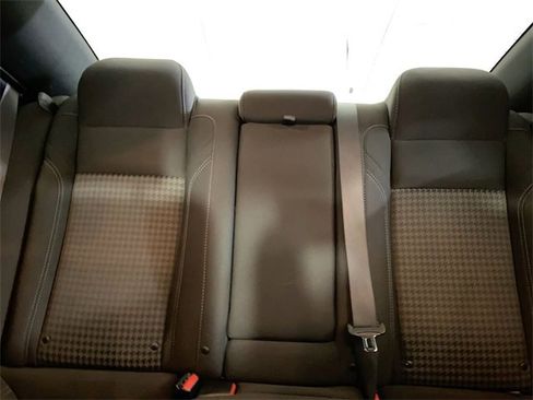 Used 2019 Dodge Charger SXT w/ Cold Weather Package image 13