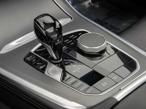 Used 2019 BMW X5 xDrive40i w/ M Sport Package image 23