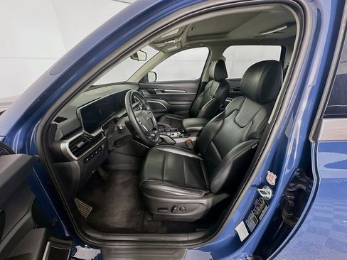 Used 2025 Kia Telluride S image 13