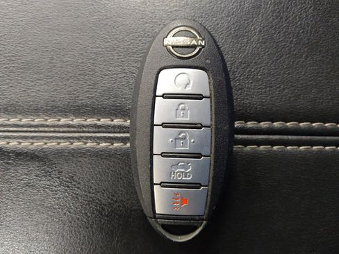 Used 2025 Nissan Altima 2.5 SV FWD image 32