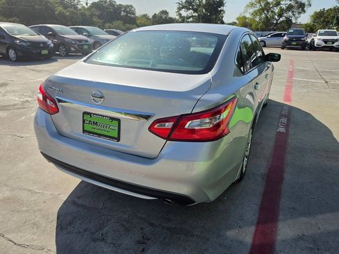 Used 2016 Nissan Altima 2.5 S w/ Power Driver Seat Package FWD image 12