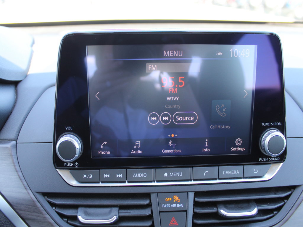 Used 2025 Nissan Altima 2.5 SV AWD/4WD image 13