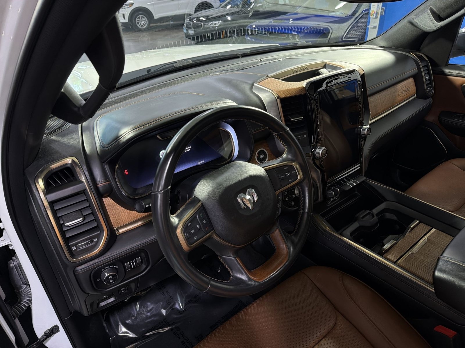 Used 2024 RAM 1500 Limited w/ Body Color Bumper Group AWD/4WD image 17