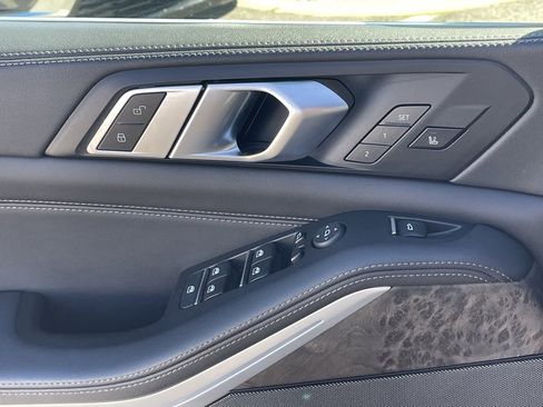 Used 2024 BMW X5 sDrive40i image 21