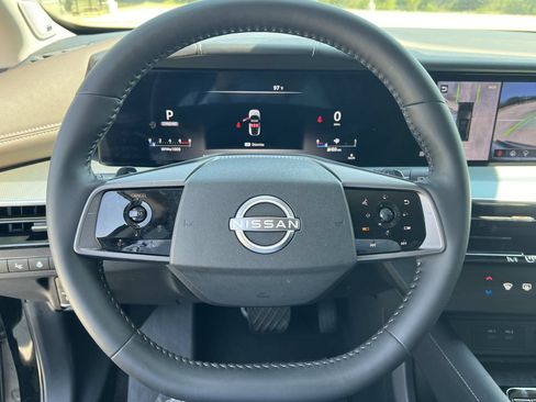 Used 2025 Nissan Murano Platinum w/ Cargo Package AWD/4WD image 13