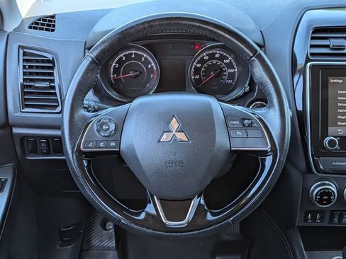 Used 2021 Mitsubishi Outlander Sport SE FWD image 11