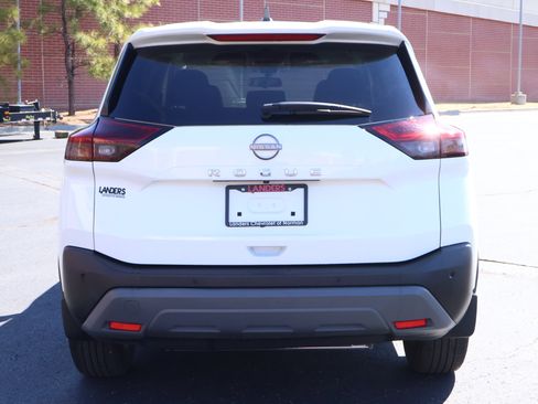 Used 2023 Nissan Rogue S image 23