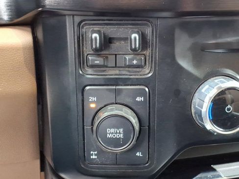 Certified 2023 Ford F250 Lariat w/ Lariat Ultimate Package image 25