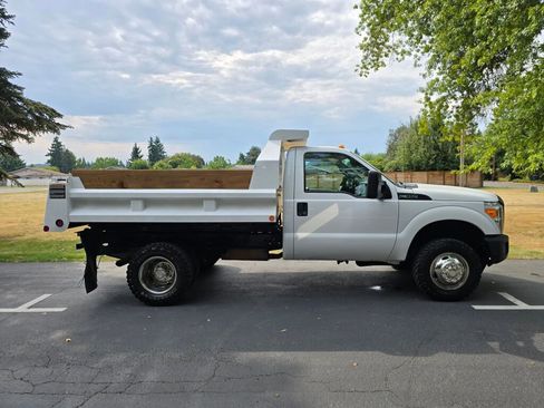 Used 2012 Ford F350 XL w/ Trailer Tow Pkg image 7